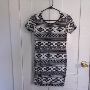 B&W Aztec/Geometric Mini Dress Size Medium